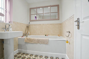 Photo 22- click for photo gallery